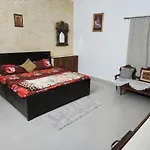Shri Achyutam Villa - Offering Best Value In Vrindavan
